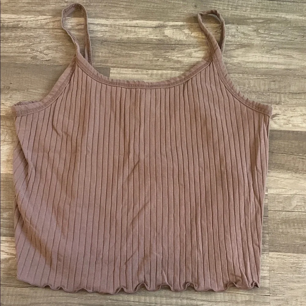 💚 3/$15 Brown Ribbed Crop Camisole - Picture 3 of 3
